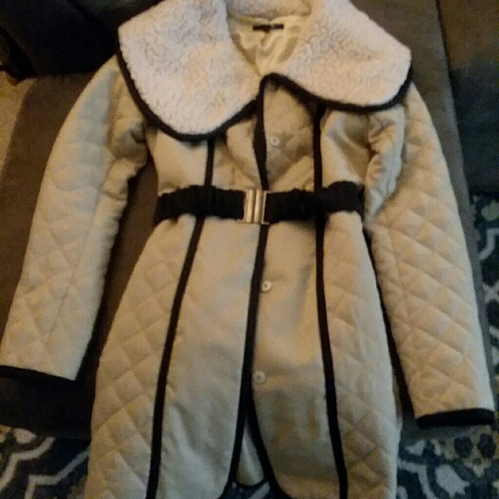 Pleated coat